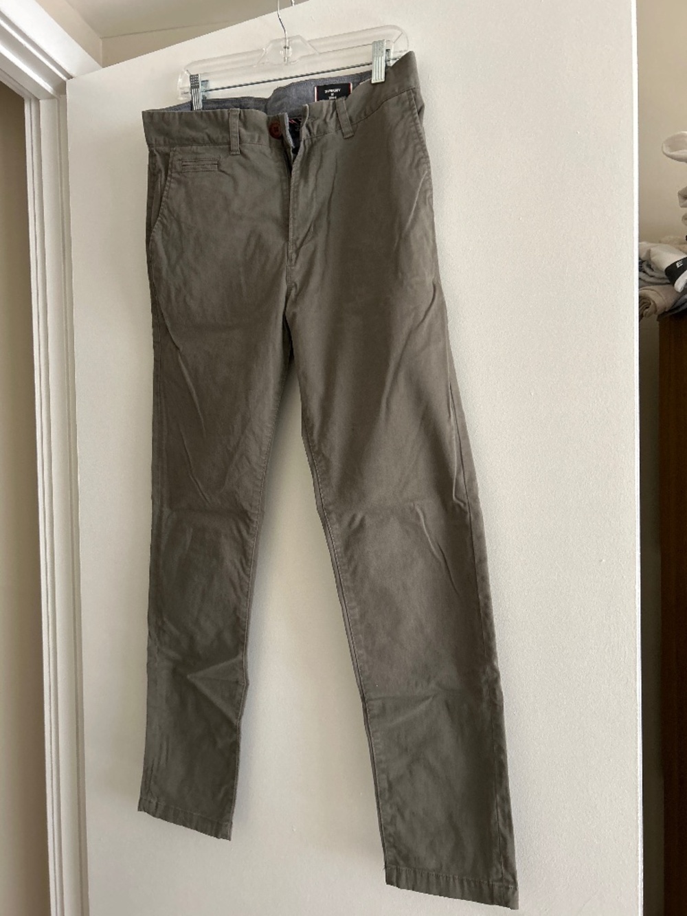 Men’s SuperDry khakis olive color